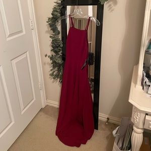 Lulu’s NWT Maroon Long Dress